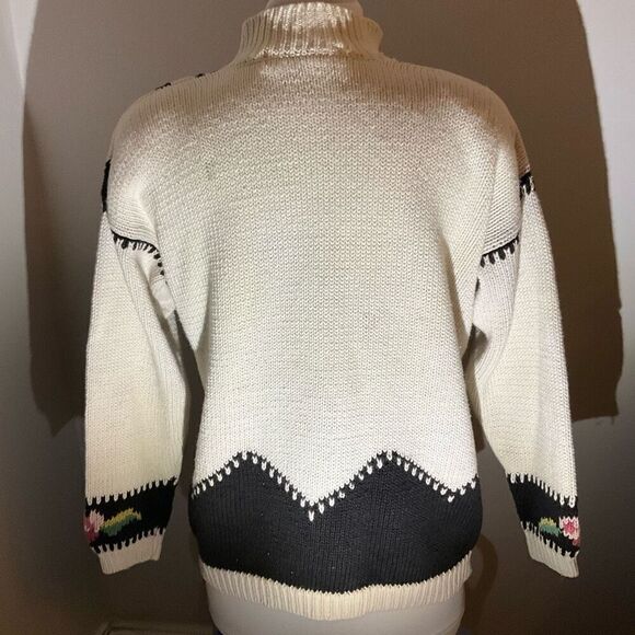Rebecca Stone Vintage 80’s Knit Floral Sweater, Medium - Picture 13 of 14